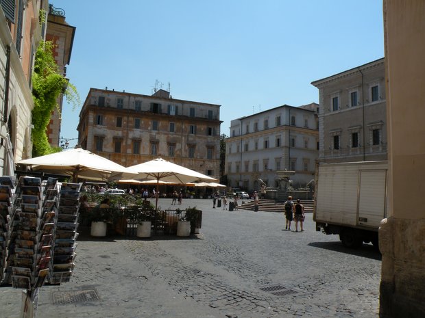  Place Sainte-Marie du Trastevere